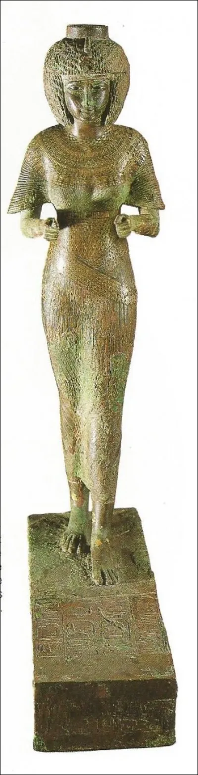 Quel nom portait l'épouse mystique du dieu Amon ?