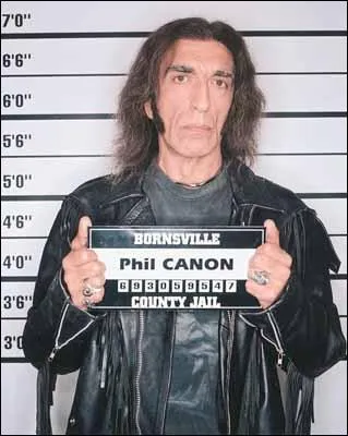 Quel duo comique joue dans 'Mais qui a tu Pamela Rose ?' ?