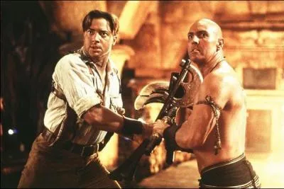 Quel est le nom de la 'Momie' dans les deux premiers films (sur cette photo,  droite) ?