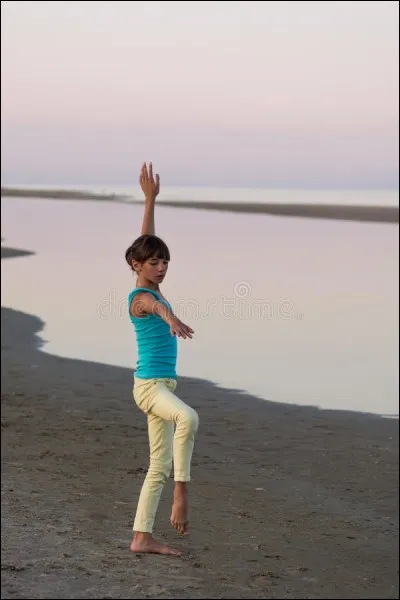 Que s'apprête à faire cette fille ?