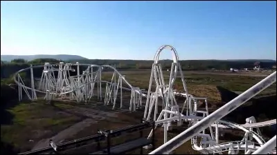 Quelle montagne russe en France co-d&eacute;tient le record d'Europe de longueur dans sa cat&eacute;gorie ?