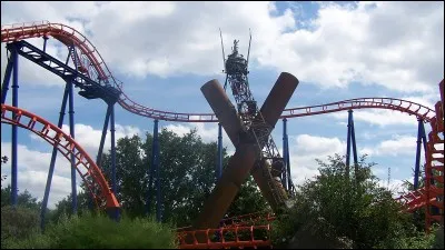 Quelle montagne russe en France est un mod&egrave;le unique au monde ?