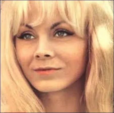 Mme Morel chante : 
''Le vent dans tes cheveux blonds
Le soleil à l'horizon
Quelques mots d'une chanson
Que c'est beau, c'est beau la vie''

Qui a composé ''C'est beau la vie'' pour Isabelle Aubret ?