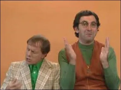 Mr. Talent chante les chansons de n'importe quelle star des années 60 avec la voix de Charles Aznavour. Quelle proposition associant titre et artiste est-elle fautive ?