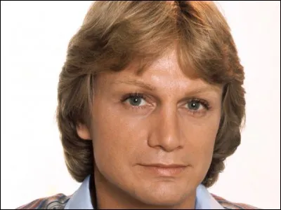 Compléter le titre de la chanson de Claude François : 'Pauvre petite fille...'