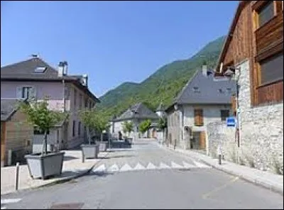 Nous sommes en Savoie, à Saint-Jean-de-la-Porte. Nous nous trouvons dans l'ancienne région ...