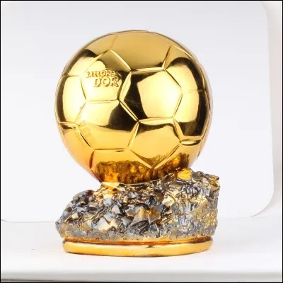 Qui a eu le premier ballon d'or ?