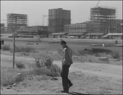 Quel est ce film, réalisé en 1949 par Marcello Pagliero, avec Ginette Leclerc et tourné dans Le Havre en reconstruction ?