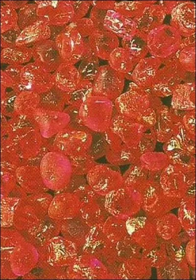 Les "Pierres précieuses" sont au nombre de...