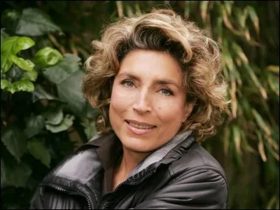 Quel est le nom de cette animatrice télé ?