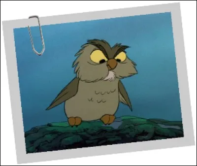 Quel célèbre prénom grec porte ce hibou, ami et compagnon de Merlin l'Enchanteur ?
