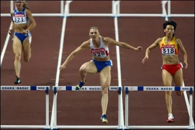 Quel est le record du monde du 400 mètres haies femmes
