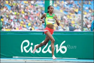 Quel est le record du monde du 10 000 mètres femmes ?