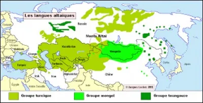 À quelle famille de langues appartiennent ces langues de Sibérie : bachkir, turkmène, ouzbek, oïrote, dolgan, tatar, iakoute, kazakh, kirghiz, karakalpake ?