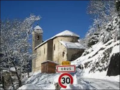 Petit village Ariégeois de 24 habitants, Orus se situe en région ...