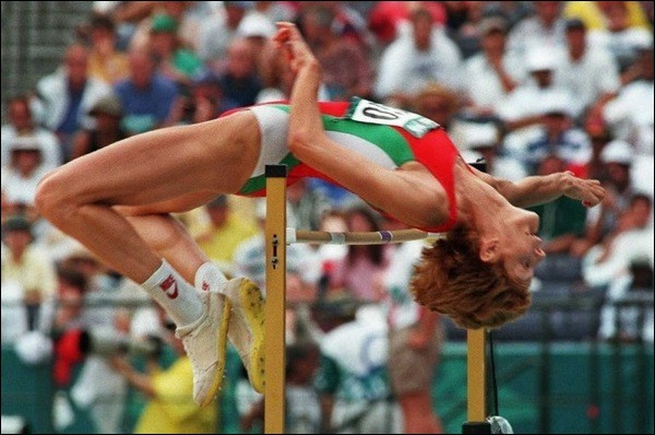 Quel est le record du monde du saut en hauteur femmes ?
