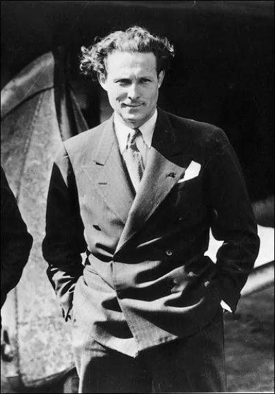 Décembre 1936 : Quel était le nom de la compagnie pour laquelle travaillait Jean Mermoz ?