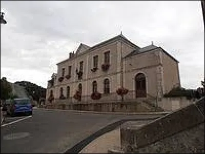 Saint-Antoine-du-Rocher est un village Tourangeau situé en région ...