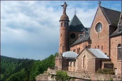 Ce monument vous fait penser à...