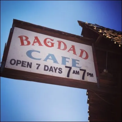 Où se déroule l'action du film 'Bagdad Café' ?
