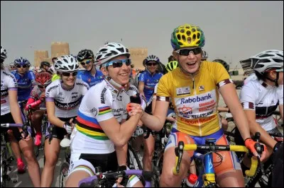 Quel célèbre coureur cycliste lituanien a terminé 3ème du tour de France en 2002 ?