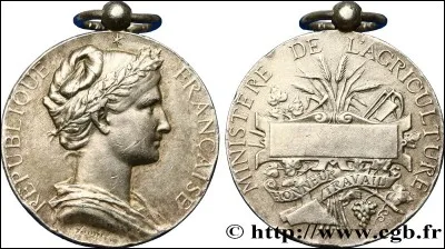 La médaille Fields est remise chaque année à un agriculteur dont les champs ne contiennent aucun pesticide :