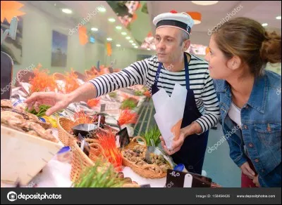 Je suis la personne qui fait le commerce de détail du poisson et des produits d'animaux de mer. Que suis-je ?