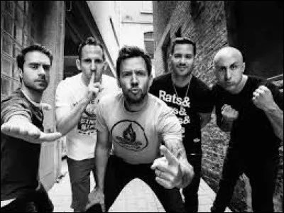 Quel groupe canadien a sorti ''Welcome to my Life'' en 2004 ?