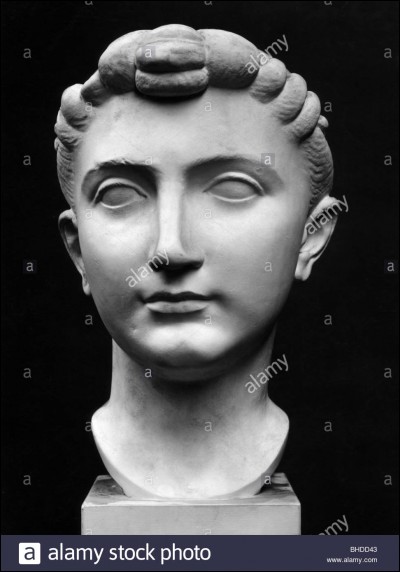Julia, fille de l'empereur Auguste, eut trois maris.