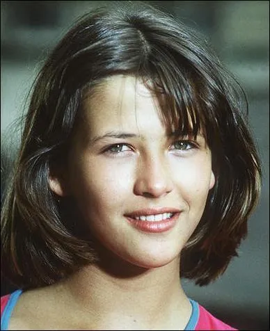 Oh, comme elle tait mignonne dans La Boum, la petite ...