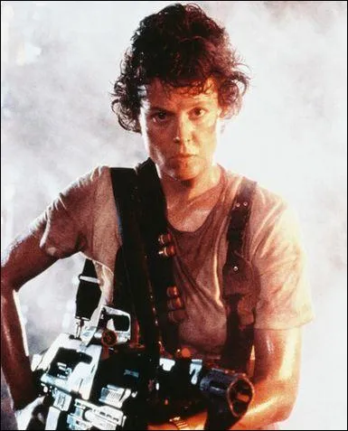 Le Lt  Ripley qui a chass l'Alien dans 4 films  se prnomme ...