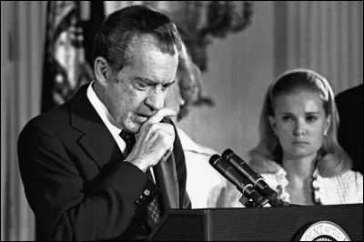 A quel grand scandale est liée "l'Affaire des plombiers" en 1973 ?