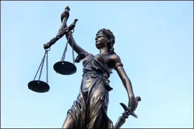 Lorsqu'il est synonyme du pouvoir temporel, la justice de l'État, de quel bras s'agit-il ?