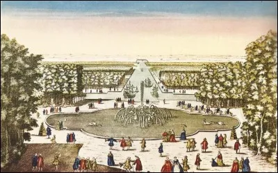 À Versailles, quel nom porte le bassin qui précède le Grand Canal ?