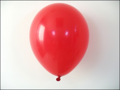 Ce ballon ... rouge.
