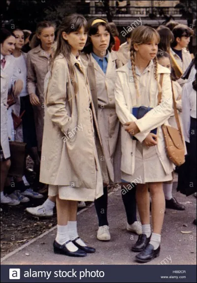 Quelle actrice joue la soeur d'Eleonore Klarwein dans le film "Diabolo menthe" ?