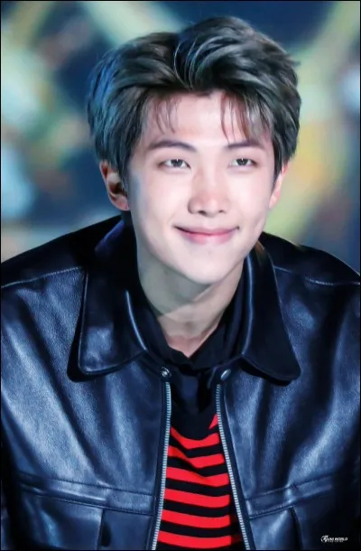 Quel membre est très ami avec RM des BTS ?