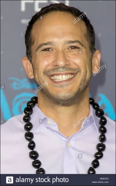 Comment s'appelle cet homme qui se croit drôle ?