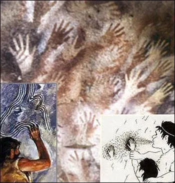 Ils se servaient surtout de leurs mains pour peindre mais aussi de leur bouche en projetant la peinture  l'aide d'une sarbacane.