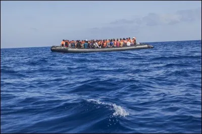 Le nombre de migrants morts en Méditerranée en 2016 par rapport à celui de ceux morts en Méditerranée en 2015 :