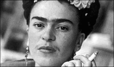 Qui était Frida Khalo qui revendiquait sa moustache ?
