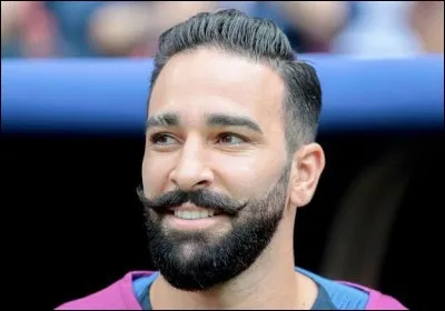 Qui est ce joueur, dont toucher les moustaches fut un rituel porte-bonheur pour ses coéquipiers lors de la Coupe du monde de foot 2018 ?