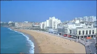 La ville de Biarritz se situe dans le département des Pyrénées-Atlantiques.