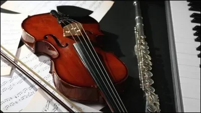 De quel instrument joue-t-elle ?