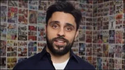 Ce vidéaste a marqué les esprits de ses viewers avec une émission inspirée du concept de l'américain Ray William Johnson, et dont on attend encore et toujours l'épisode 38...