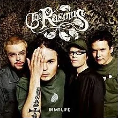 ''In the Shadows'' est un titre de The Rasmus qui a été choisi comme générique pour une émission dans laquelle Éric Zemmour fut chroniqueur pendant 5 ans. Quel est son nom ?