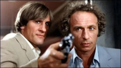 Dans le film "La Chèvre", sorti en 1981, dans quel pays Gérard Depardieu traîne-t-il Pierre Richard ?