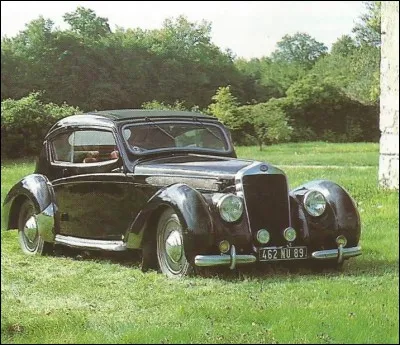 Cette voiture est une...