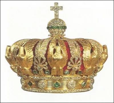 Une seule couronne est dans son état d'origine, et c'est celle de...