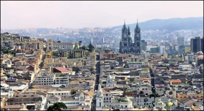 Cette ville d'Amérique latine, capitale de l'Equateur, c'est :